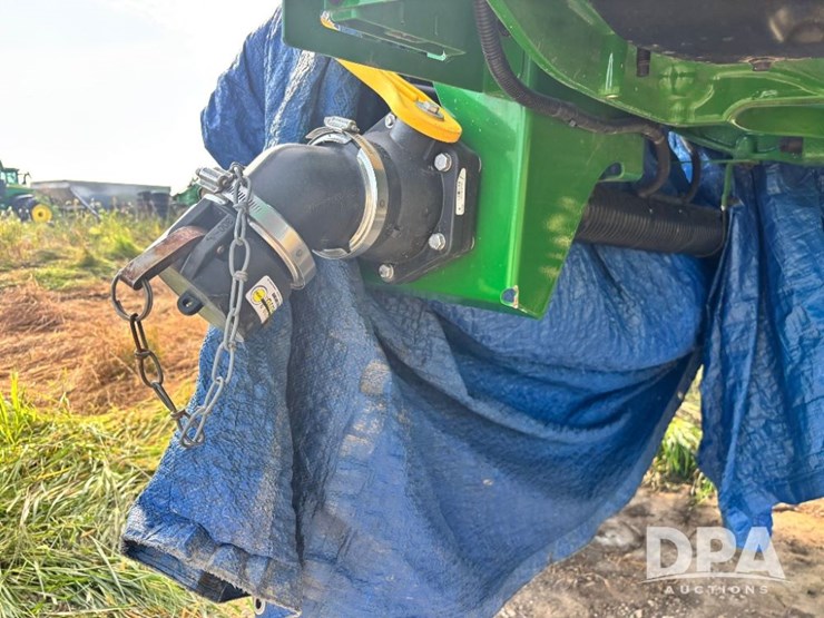2025-john-deere-616r-image-32