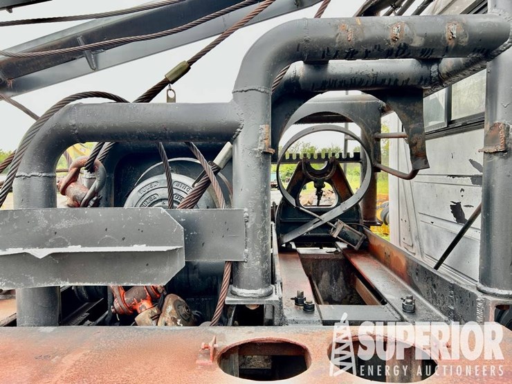 2001-mack-cl713-image-8