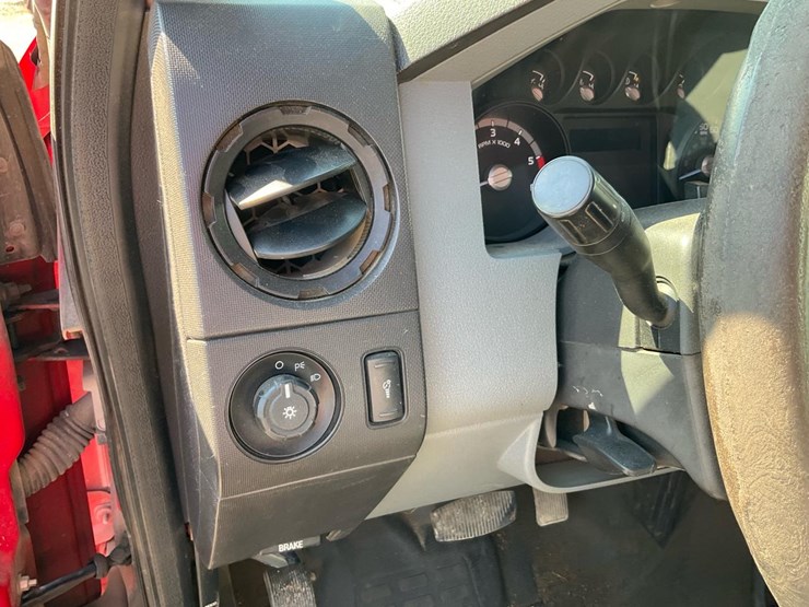 2015-ford-f550-image-91