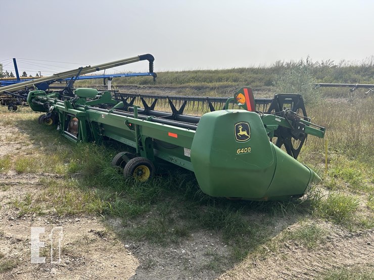 2010-john-deere-640d-image-7