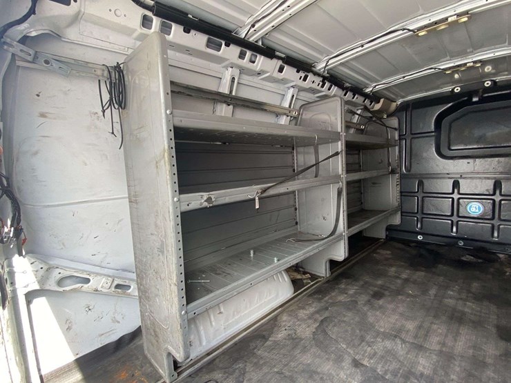 2019-chevrolet-express-2500-image-24