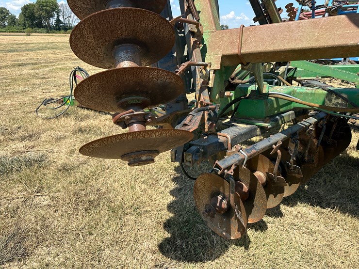 john-deere-34-image-21