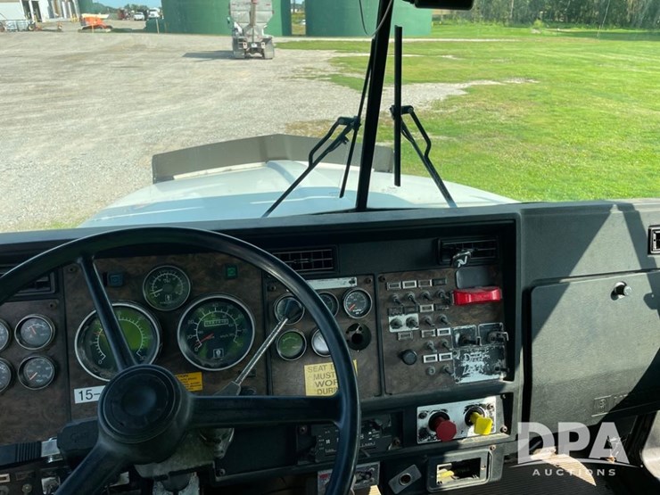 1995-kenworth-t800-image-17