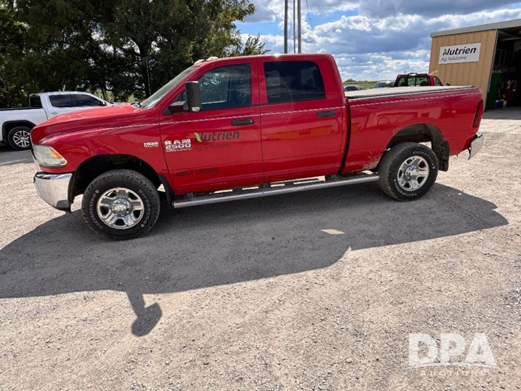 2014-dodge-ram-2500-image-11