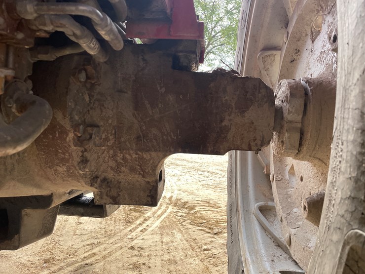 massey-ferguson-2705-image-41