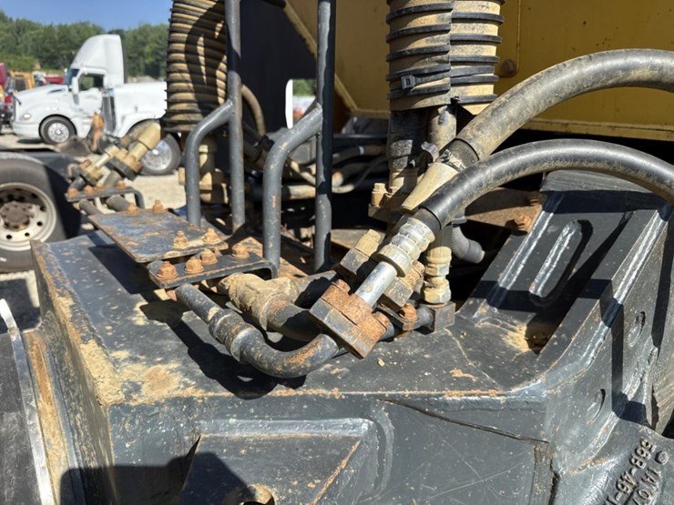 komatsu-hm400-2-image-56
