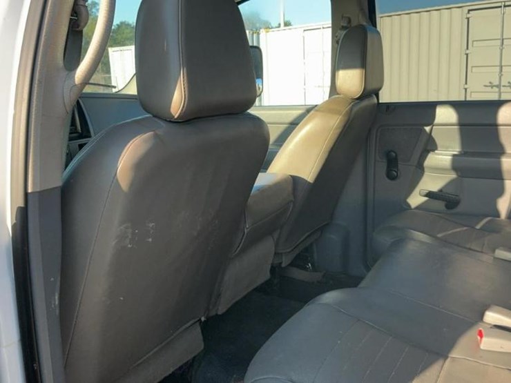 2007-dodge-ram-3500-image-26