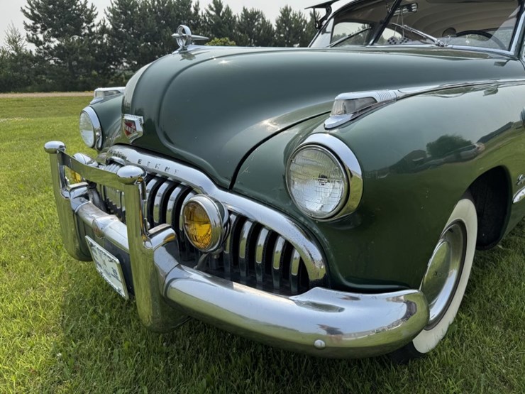 #1062-•-1949-buick-series-50-super-sedan-image-9