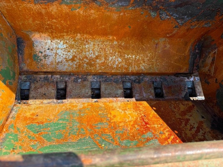john-deere-8200-image-9