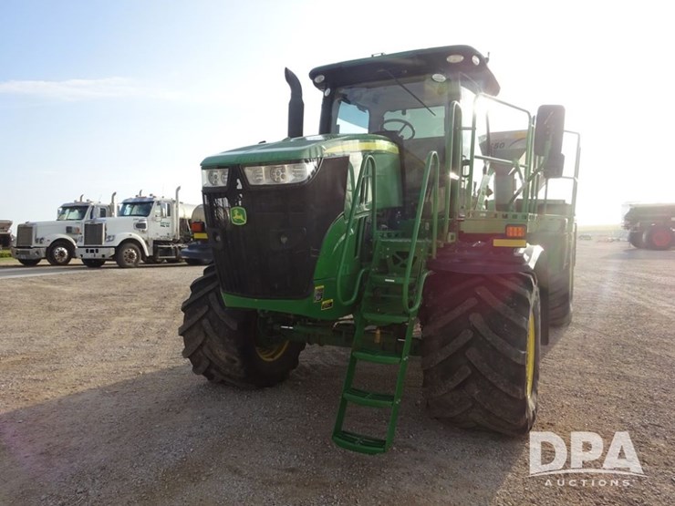 2019-john-deere-f4365-image-5