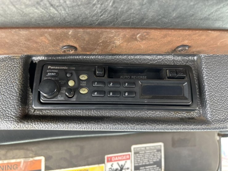 1994-mack-dm688s-image-62