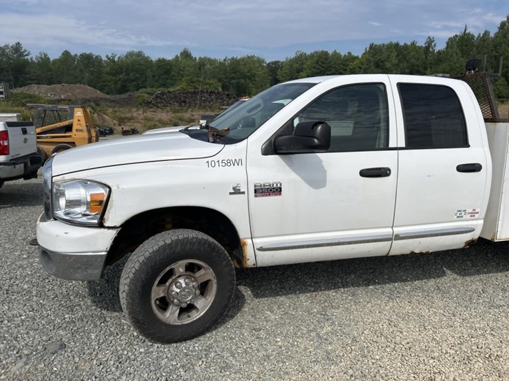 2008-dodge-3500-image-9