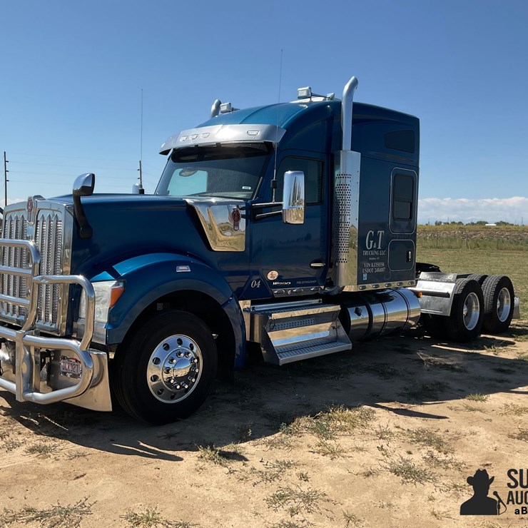 2019 KENWORTH W990