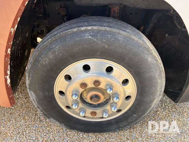 1991-freightliner-truck-(jn2955,-unit-758)-image-26