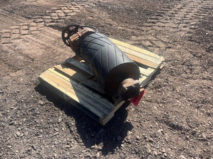 #1566-•-approx-26"-belt-roller-image-3