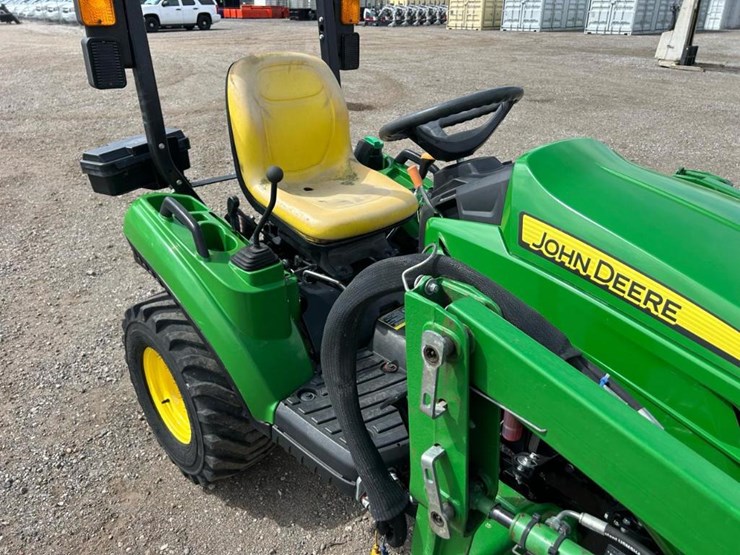 2020-john-deere-1023e-image-35