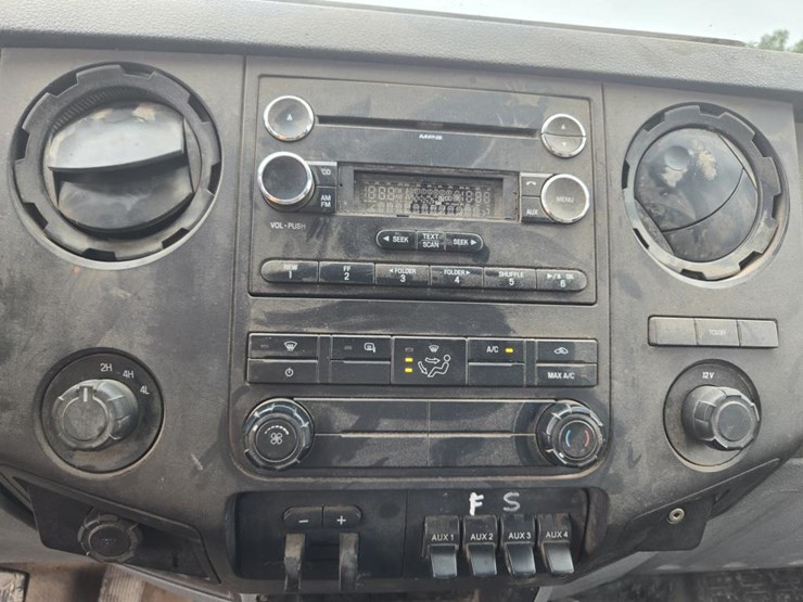 2011-ford-f550-image-55