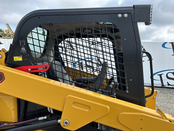 2021-caterpillar-236d3-image-36