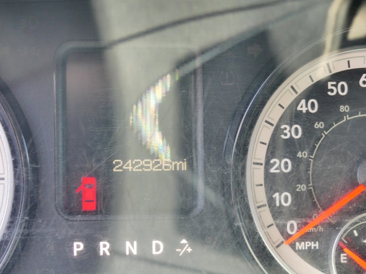 2016-dodge-ram-2500-image-15