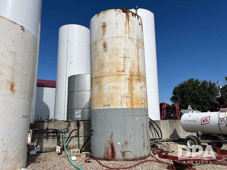 liquid-storage-tank-(jn2948)-image-1