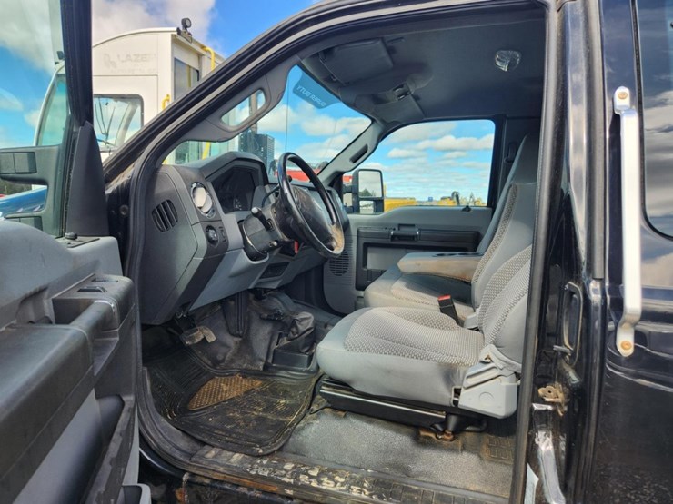 2013-ford-f650-xlt-image-20