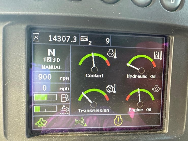 2016-deere-744kii-image-25