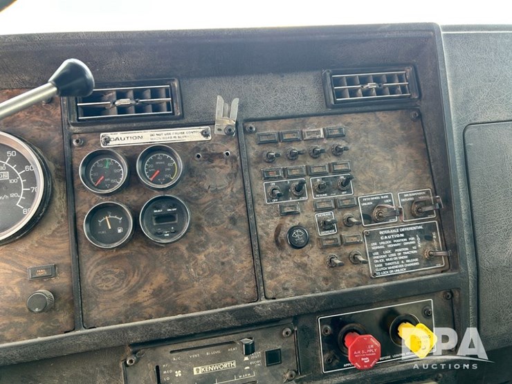 1995-kenworth-t600-image-37