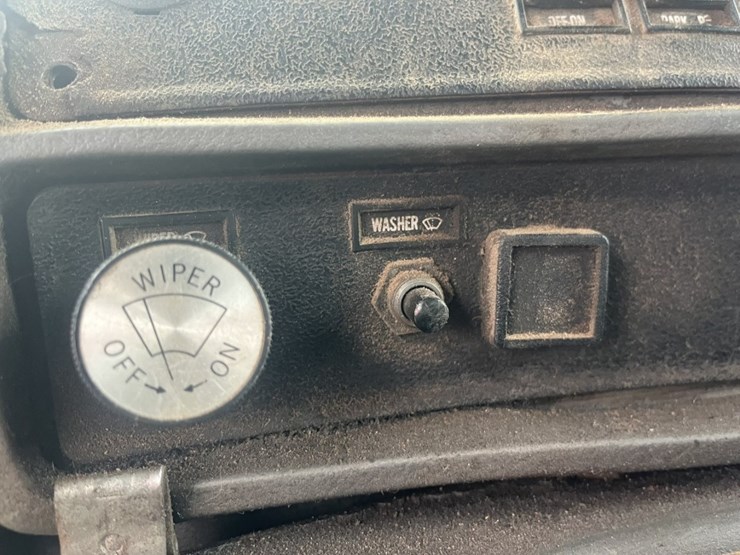 1986-mack-dm686s-image-82