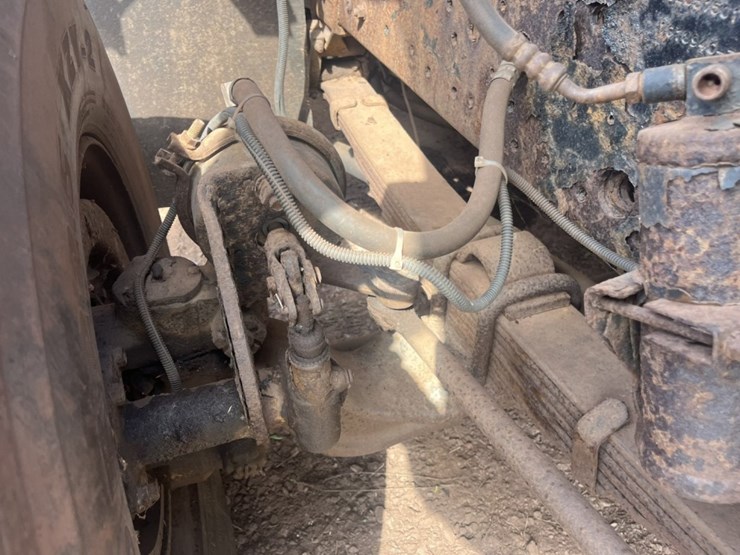 #2688-•-1998-navistar-2674-6x4-day-cab-truck-tractor-image-60