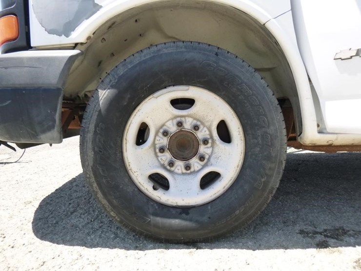 2003-chevrolet-express-2500-image-15