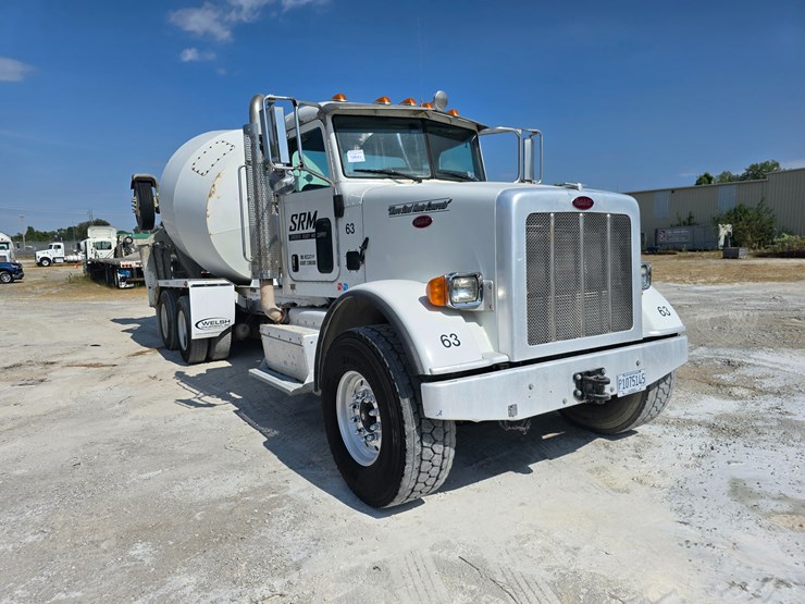 2014-peterbilt-365-image-49