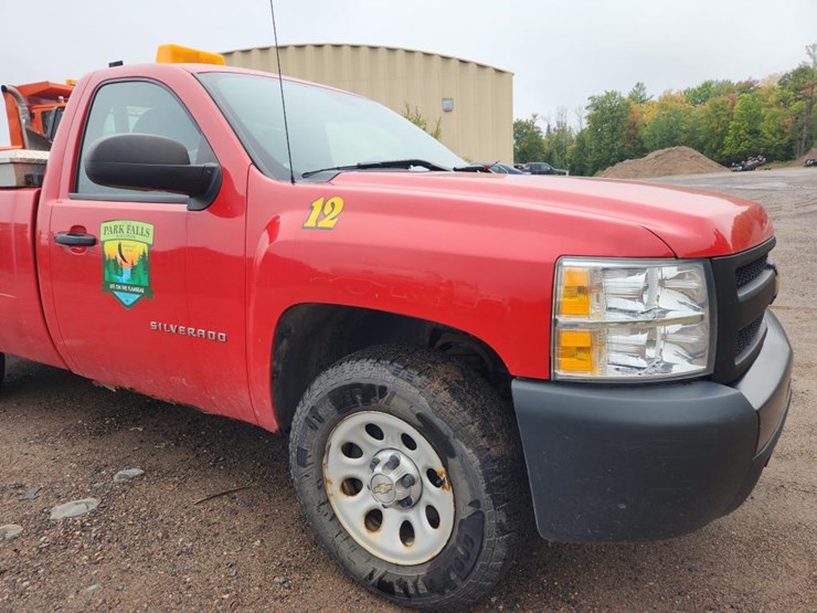 2013-chevrolet-silverado-1500-image-15