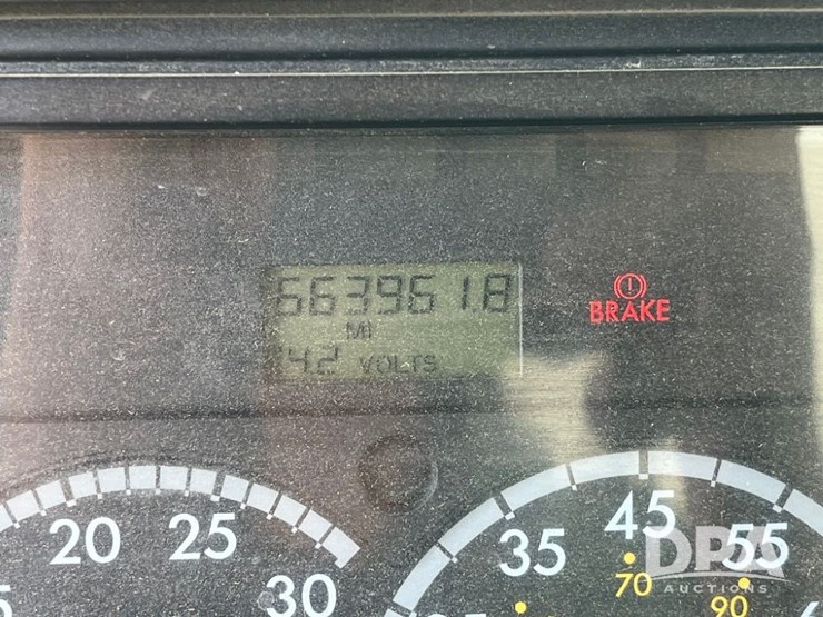2007-freightliner-columbia-truck-(jn2954,-unit-2158)-image-76