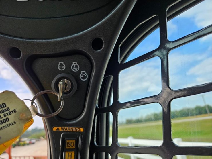 2019-bobcat-s590-image-29