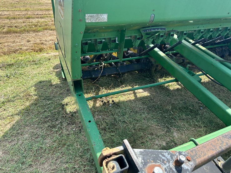 john-deere-750-image-42