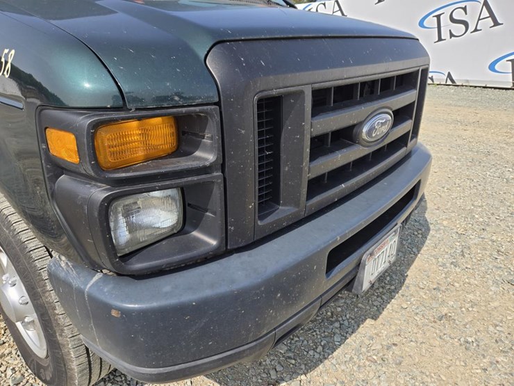 2008-ford-e250-image-9
