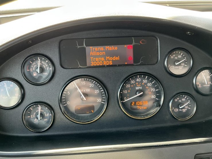 2020-peterbilt-337-image-98