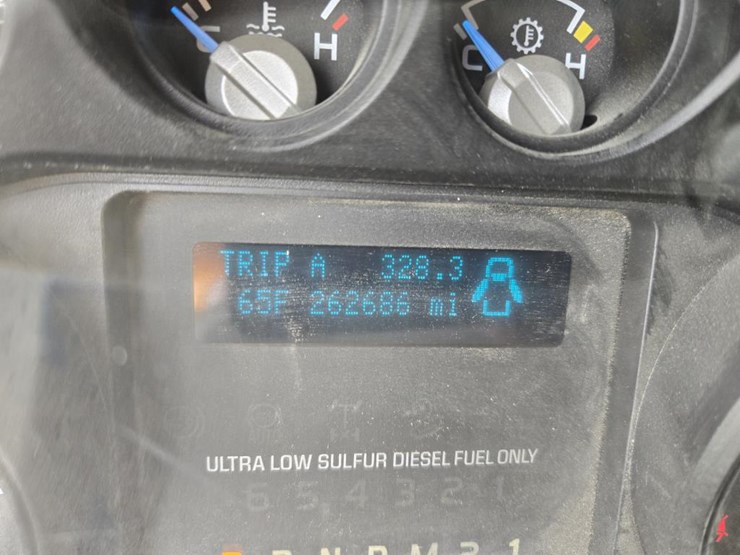 2011-ford-f550-image-60