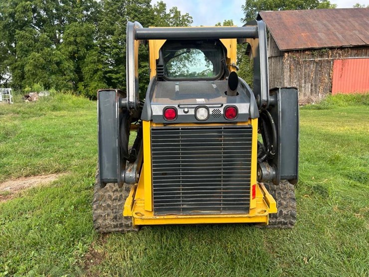 2012-deere-333d-image-6