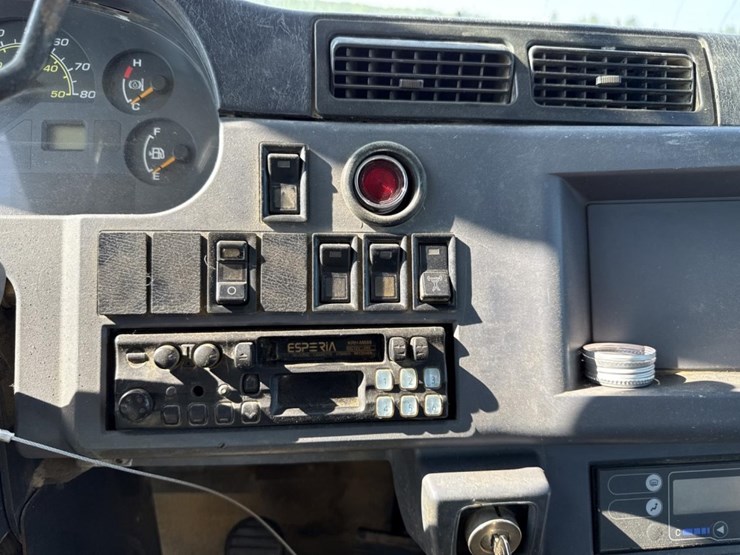 komatsu-hm400-2-image-35