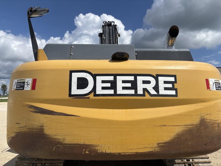 2014-deere-380g-lc-image-9