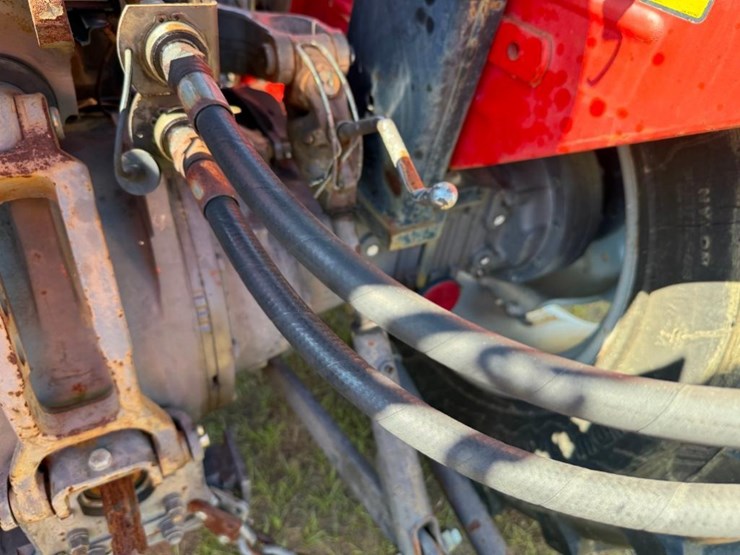 massey-ferguson-253-image-7