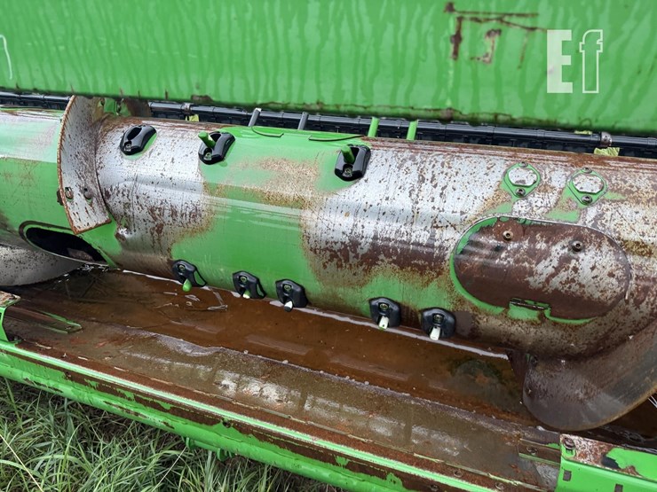 2010-john-deere-635f-image-11