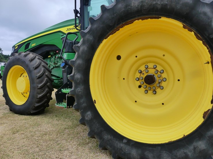 john-deere-8r-250-image-9