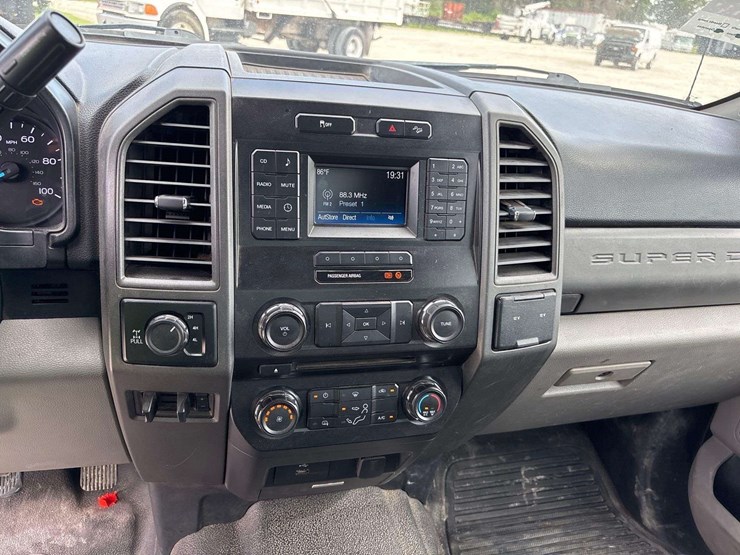 2018-ford-f250-image-15
