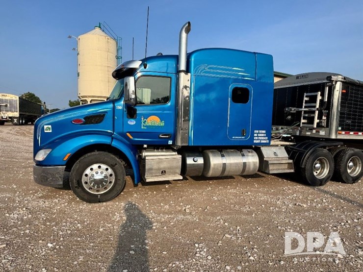 2015-peterbilt-579-image-14