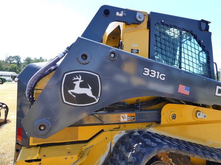 deere-331g-image-8