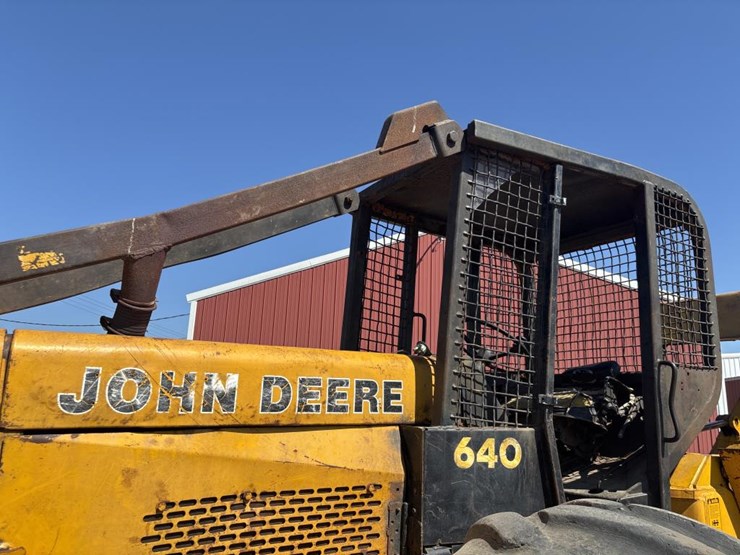 john-deere-640-image-47