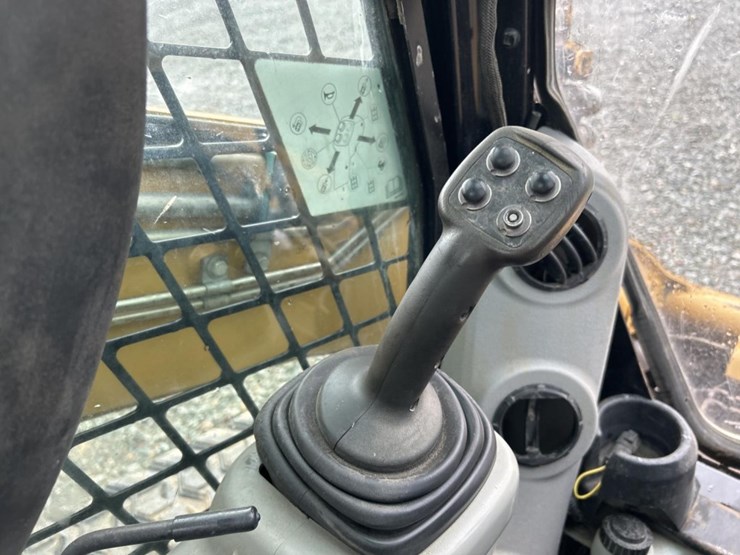 2009-caterpillar-289c-image-30