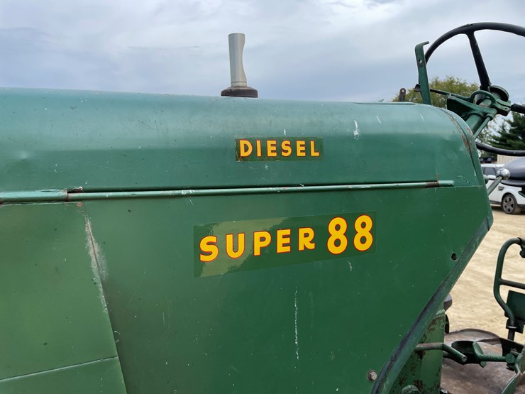oliver-super-88-image-10